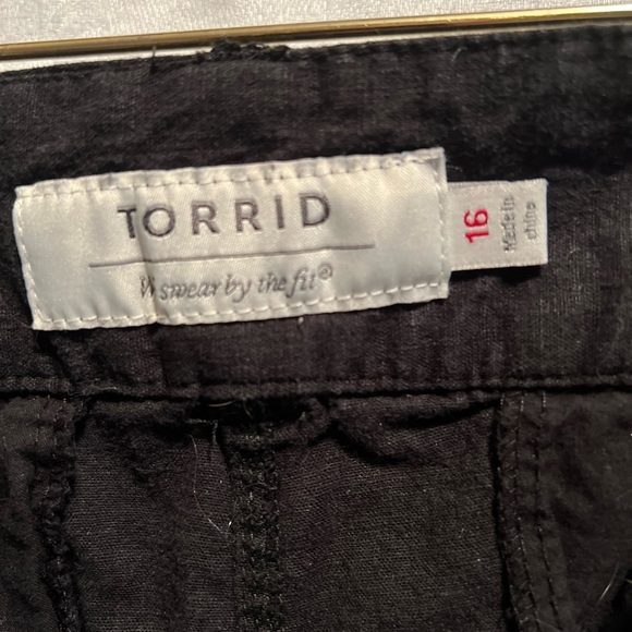 Torrid Linen Blend Pants. Black. Wide leg. Trouser pockets. Size 16 - Picture 4 of 10